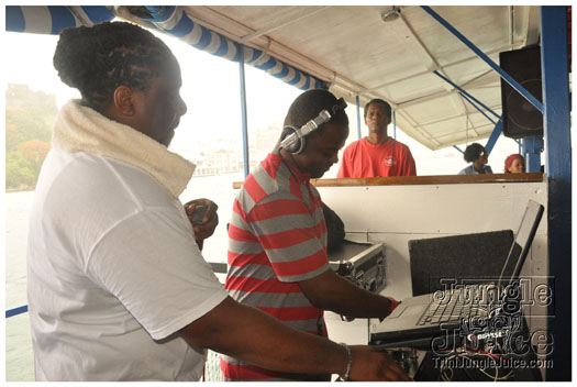 bikini_cruise_party_boat_2011-091