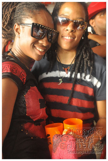 bikini_cruise_party_boat_2011-102