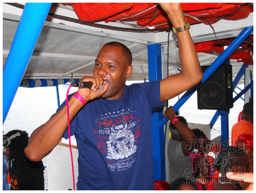 bikini_cruise_party_boat_2011-145