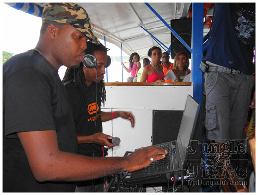 bikini_cruise_party_boat_2011-155