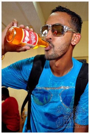 bikini_cruise_2011-003