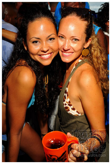 bikini_cruise_2011-016