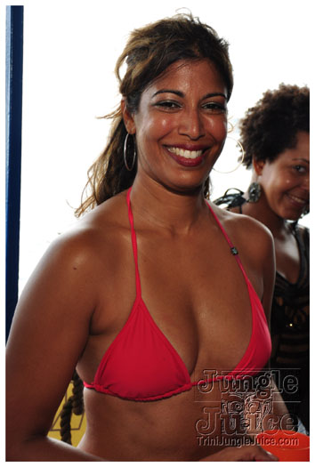 bikini_cruise_2011-018