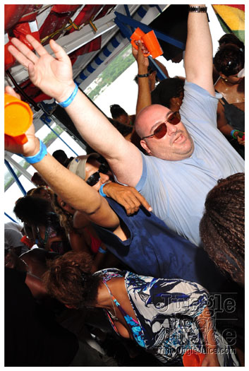 bikini_cruise_2011-149