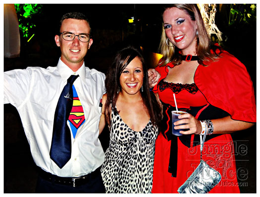 halloween_mania_bananas_oct29-015