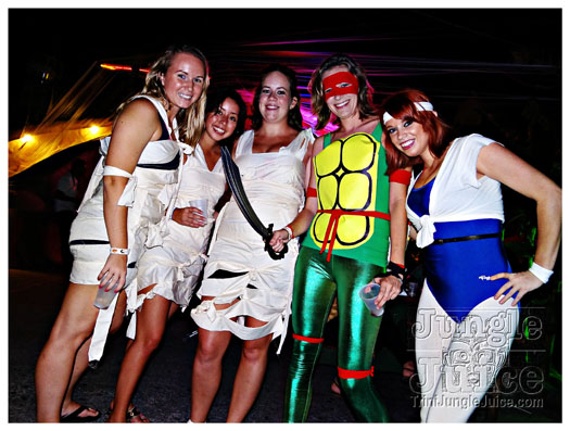 halloween_mania_bananas_oct29-036