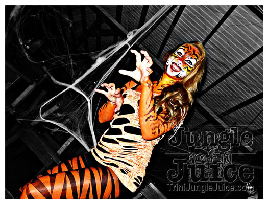 halloween_mania_bananas_oct29-037