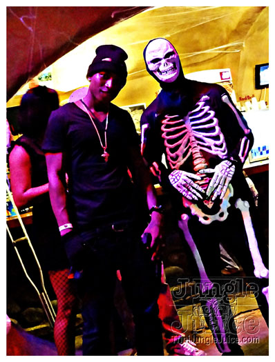 halloween_mania_bananas_oct29-059