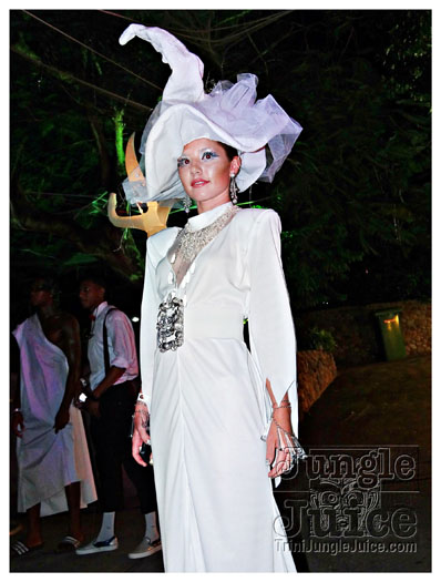 halloween_mania_bananas_oct29-063