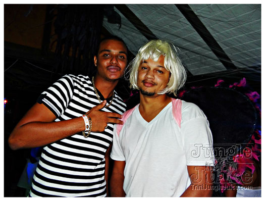 halloween_mania_bananas_oct29-065