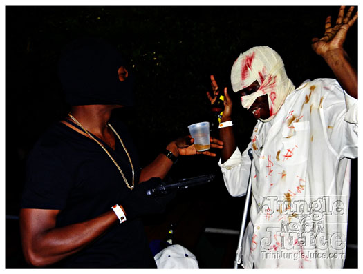 halloween_mania_bananas_oct29-080