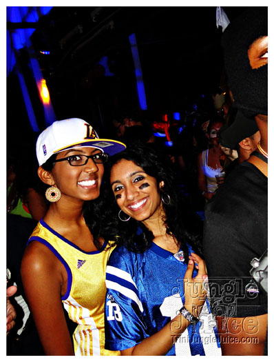 halloween_mania_bananas_oct29-093