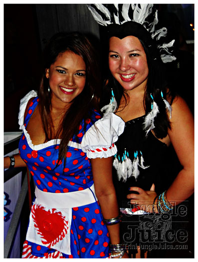 halloween_mania_bananas_oct29-096