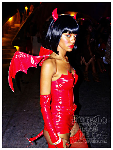 halloween_mania_bananas_oct29-112