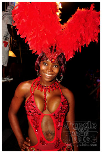 midnight_in_the_moonlight_2011-007