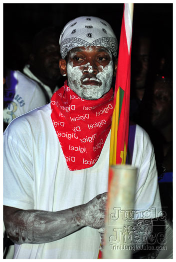 midnight_in_the_moonlight_2011-010