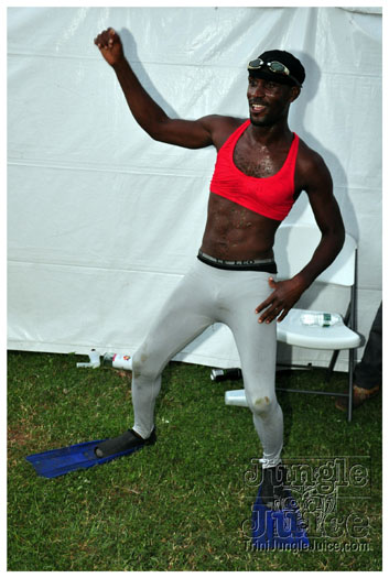 midnight_in_the_moonlight_2011-118