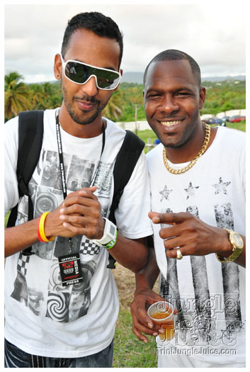 midnight_in_the_moonlight_2011-120