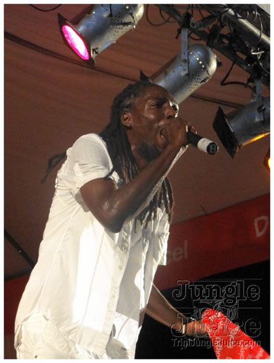 midnight_in_the_moonlight_2011-123