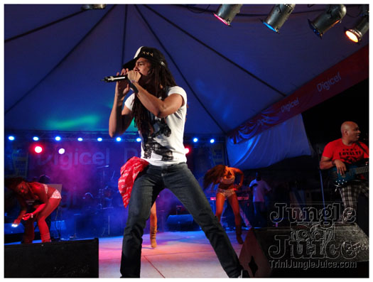 midnight_in_the_moonlight_2011-138