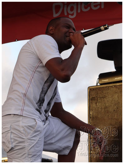 midnight_in_the_moonlight_2011-195