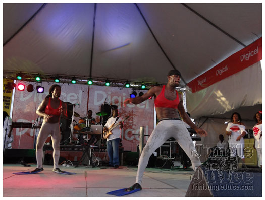 midnight_in_the_moonlight_2011-199