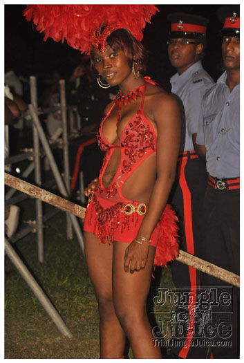 midnight_in_the_moonlight_2011-208