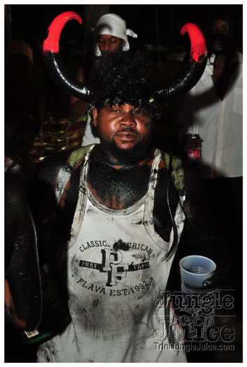 spicemas_jouvert_2011_pt1-080