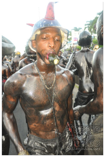 spicemas_jouvert_2011_pt2-189