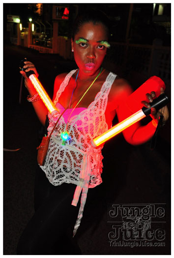 grenada_mon_night_mas_2011-001