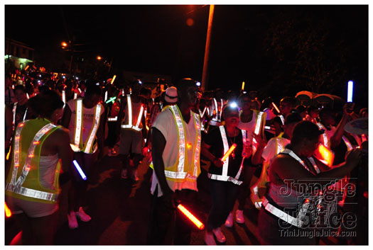 grenada_mon_night_mas_2011-020