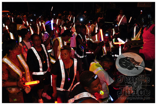 grenada_mon_night_mas_2011-028