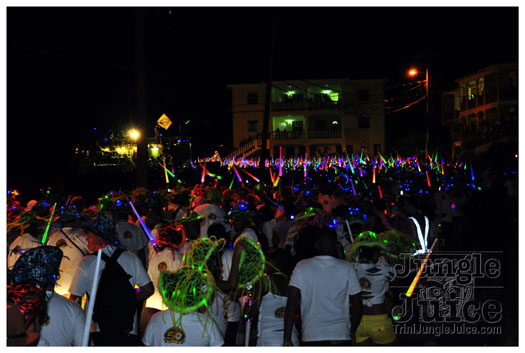 grenada_mon_night_mas_2011-030