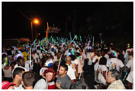 grenada_mon_night_mas_2011-044