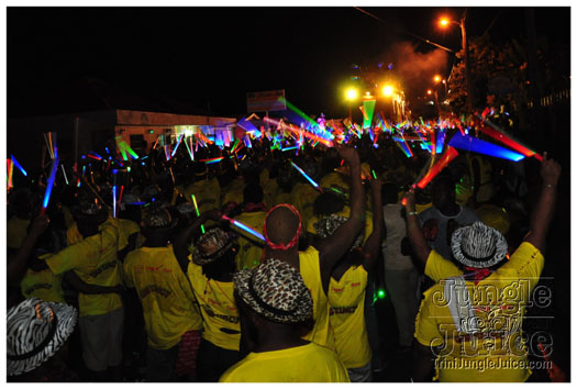grenada_mon_night_mas_2011-047