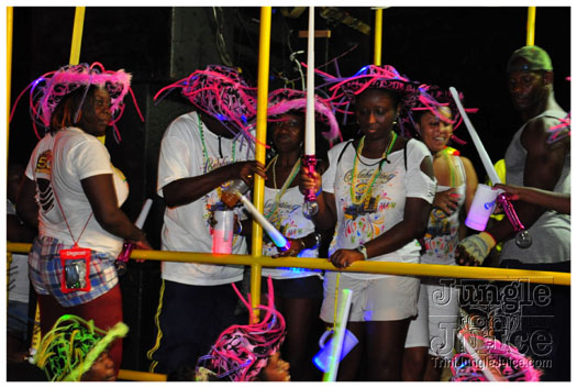 grenada_mon_night_mas_2011-054