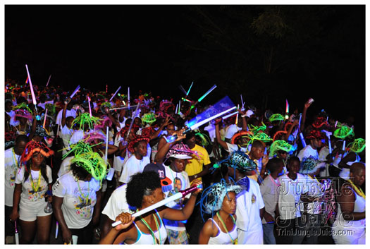 grenada_mon_night_mas_2011-055