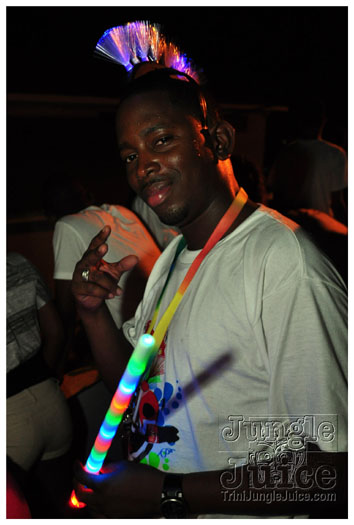 grenada_mon_night_mas_2011-073