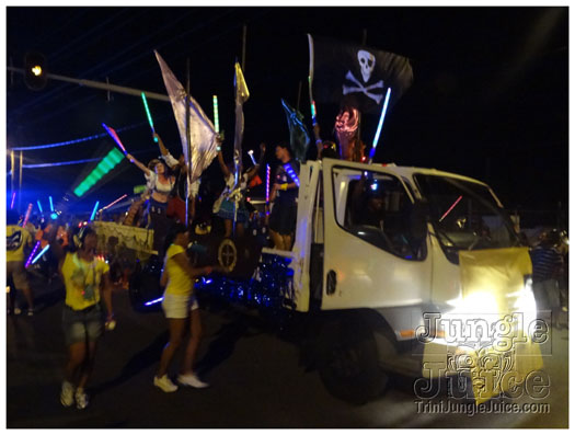 grenada_mon_night_mas_2011-090