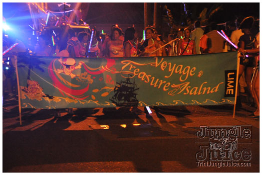 grenada_mon_night_mas_2011-105