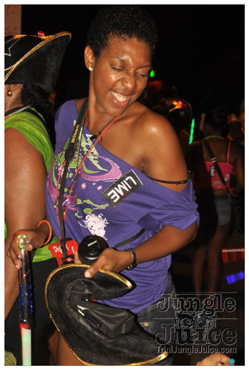 grenada_mon_night_mas_2011-108