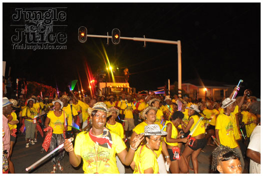 grenada_mon_night_mas_2011-118