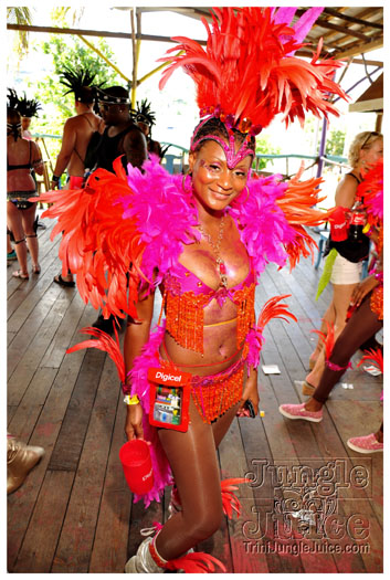 grenada_carnival_tues_2011_pt1-029
