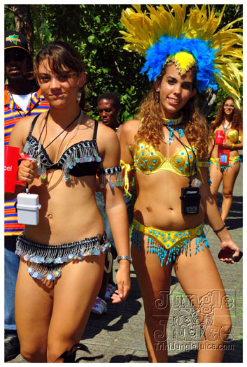 grenada_carnival_tues_2011_pt1-038