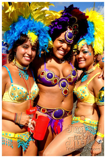 grenada_carnival_tues_2011_pt1-061