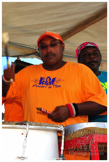 grenada_carnival_tues_2011_pt1-088