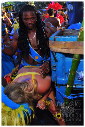 grenada_carnival_tues_2011_pt2-023