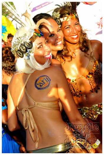 grenada_carnival_tues_2011_pt2-033