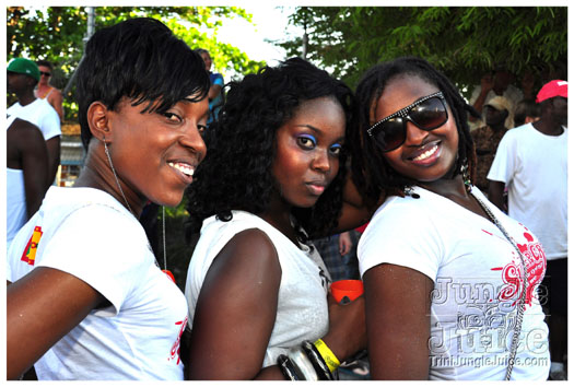 grenada_carnival_tues_2011_pt2-049