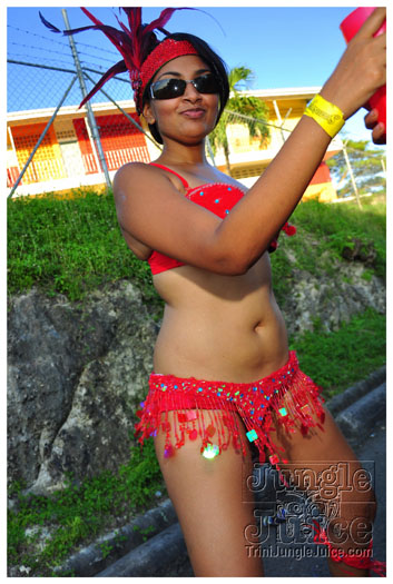 grenada_carnival_tues_2011_pt2-059